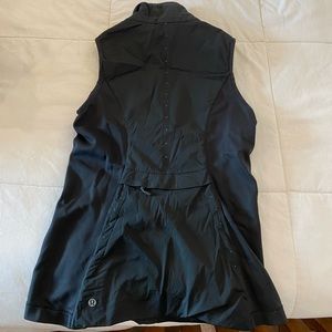 Black Lululemon vest